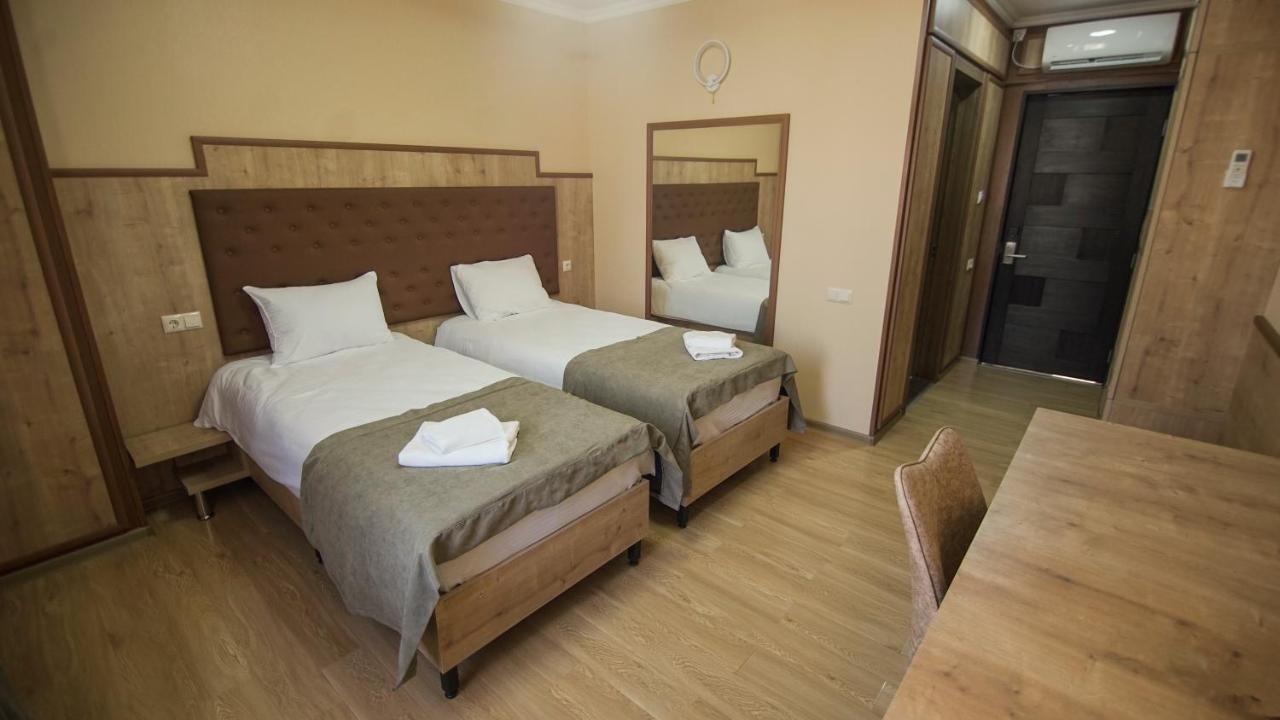 Hotel Juralius Тбилиси Экстерьер фото